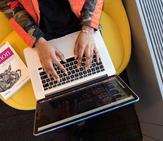 4 Best Communication Apps for Coders Communication Apps