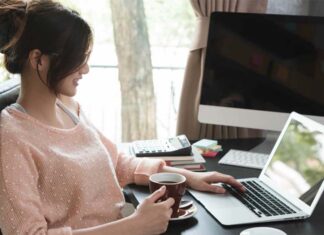 How Businesses Can Achieve Internet Success Businesses