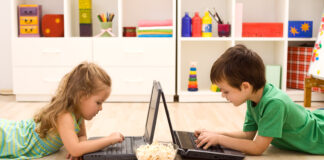 Nurturing Healthy Tech Habits: A Guide to Teaching Your Kids Nurturing Healthy Tech Habits: A Guide to Teaching Your Kids