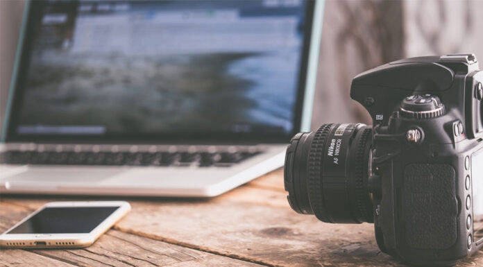 Must-Have Online Teaching Equipment to Pack While Traveling Teaching Equipment