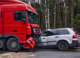 Collisions with Commercial Vehicles: Insights from Truck Crash Lawyers in Orange County Orange County