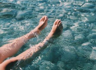 Can Men Sell Feet Pics for Making Money in 2023-2024? Sell Feet Pics