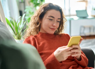 Signal Woes? Solving Common Cell Phone Reception Problems Cell Phone Reception Problems