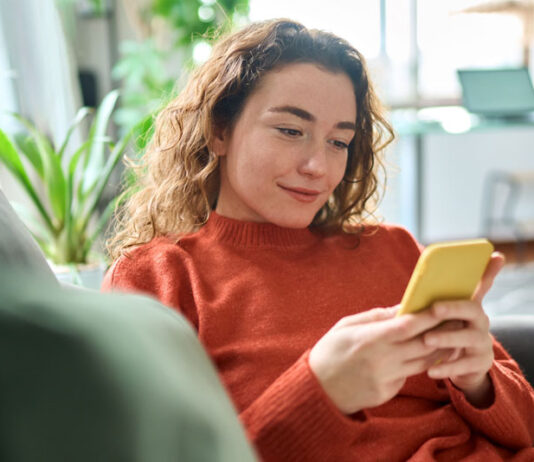 Signal Woes? Solving Common Cell Phone Reception Problems Cell Phone Reception Problems